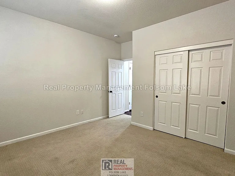 4446 Menaggio Way — Photo 5