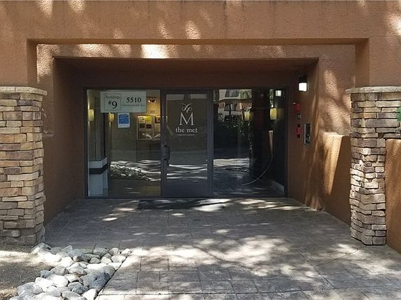 2nd image of 5510 Owensmouth Ave APT 305