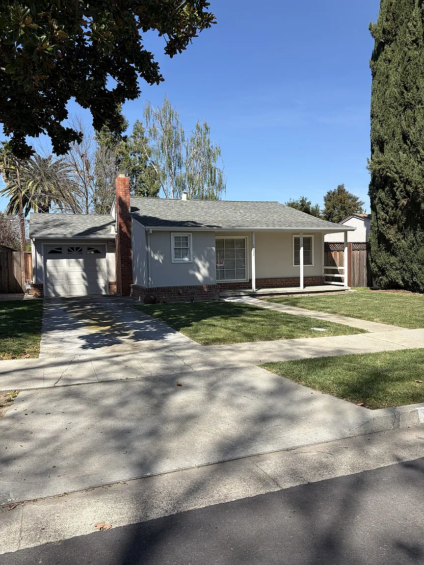 1537 Marcia Ave photo 1