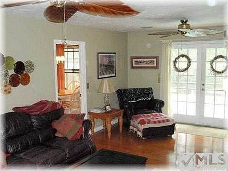 5th image of 3416 Mahoney Dr #22