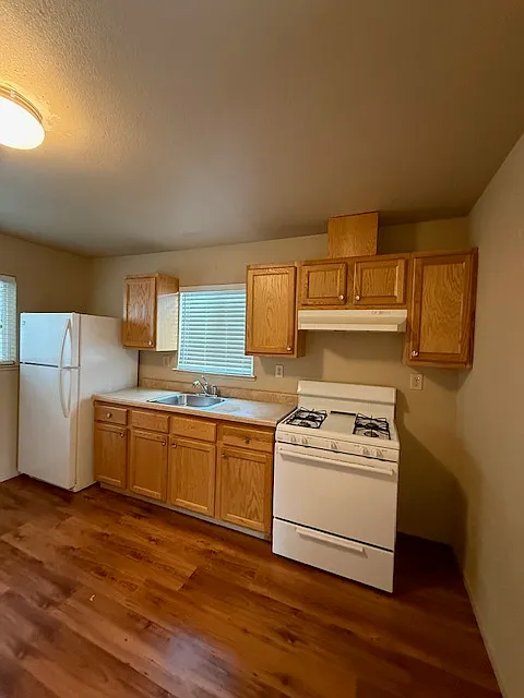629 Solano St #2 photo 1