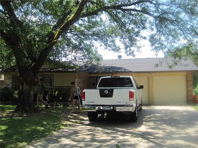 1st image of 814 Quebec Dr