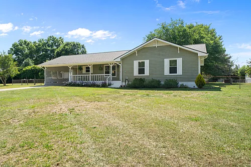 6108 Hope Ln Photo 1