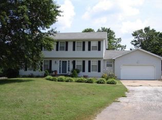 216 E Piute Dr, Springfield, MO 65810