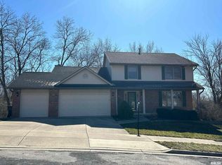 5942 W Ridgecrest Cir, Peoria, IL 61615