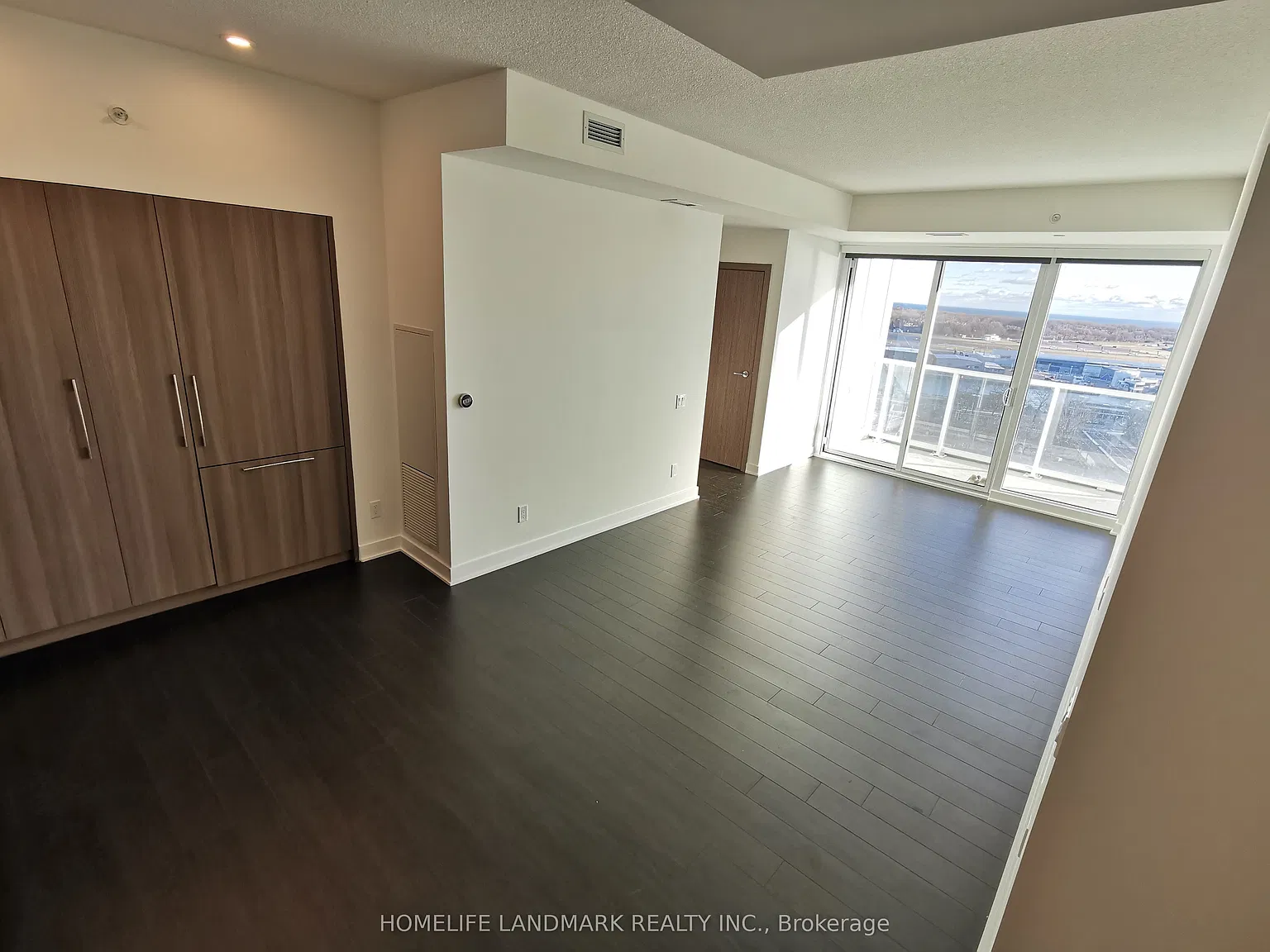 3 bed, $3,900 — Photo 4