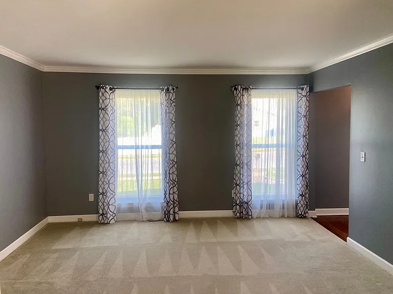 6226 Lehigh Ave — Photo 8