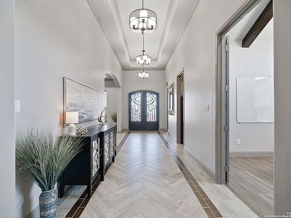 4th image of 1021 Provence Pl