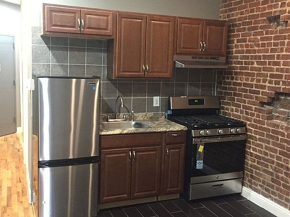2nd image of 234 E 106th St #2A5