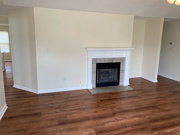 4th image of 685 Devon Rd