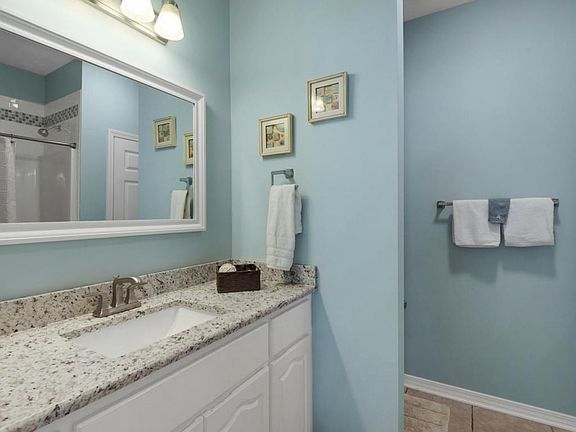 108HiddenLakeWay_20170522_042_074