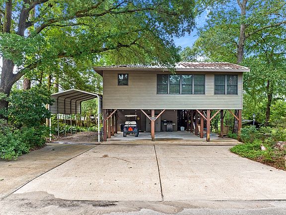 4th image of 444 Lakewood Dr