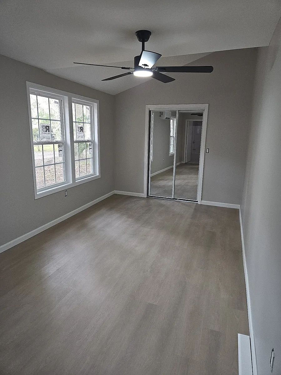 Building Photo - 7410 Central Ave #B