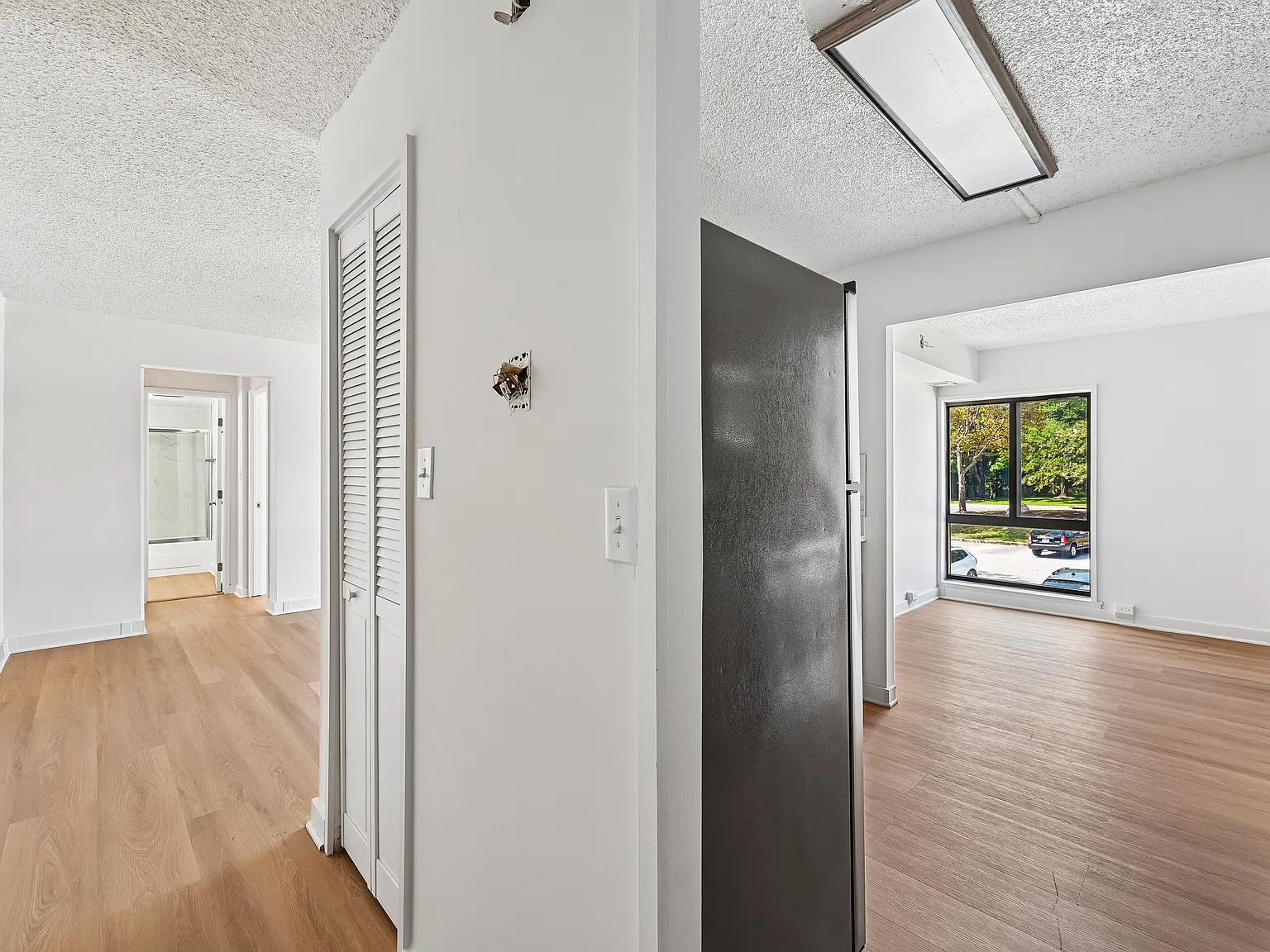 1 bed, 732 sqft, $1,680 — Photo 4