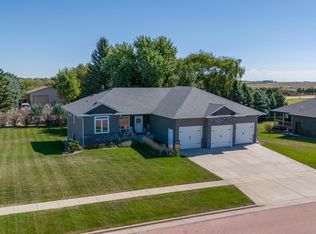 400 S 6th St, Baltic, SD 57003