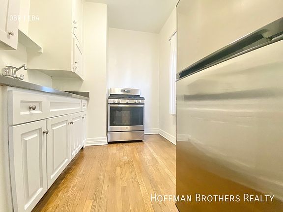 3rd image of 5326 Monroe St #1