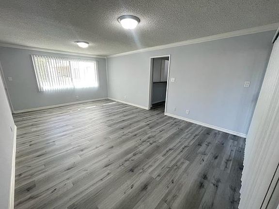 4th image of 1750 Gillette Cres #103