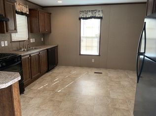 810 Cour Marie St, Warren, MI 48091