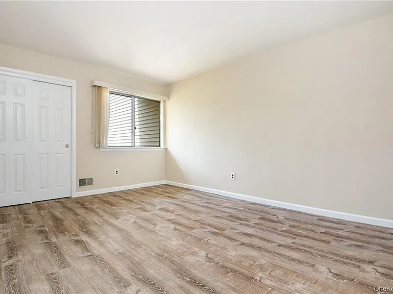 96 Molly Pitcher Ln #I — Photo 11