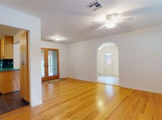 8618 Bob White Dr, Houston, TX 77074