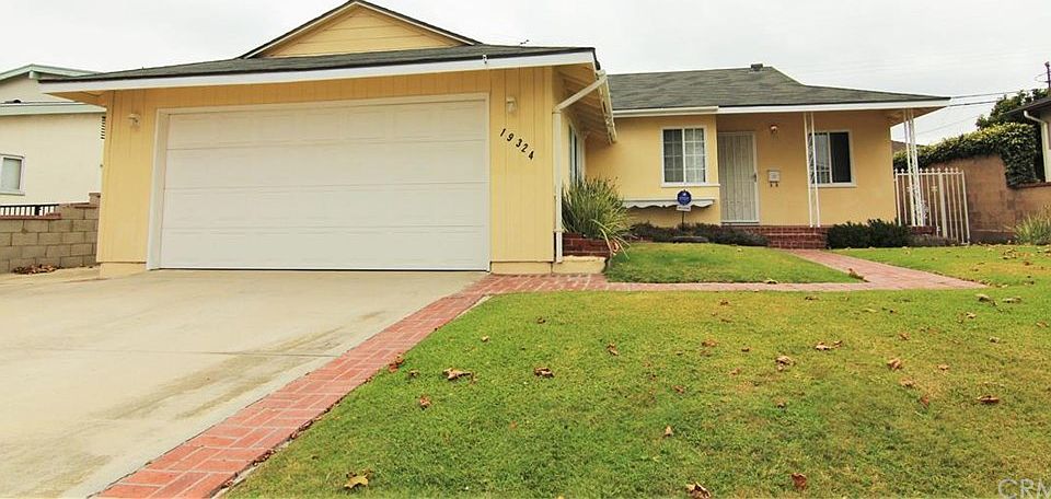1st image of 19324 Entradero Ave