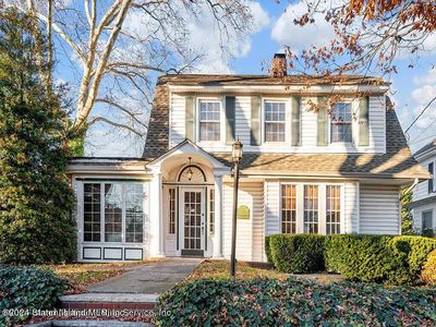 195 College Ave, Staten Island, NY, 10314