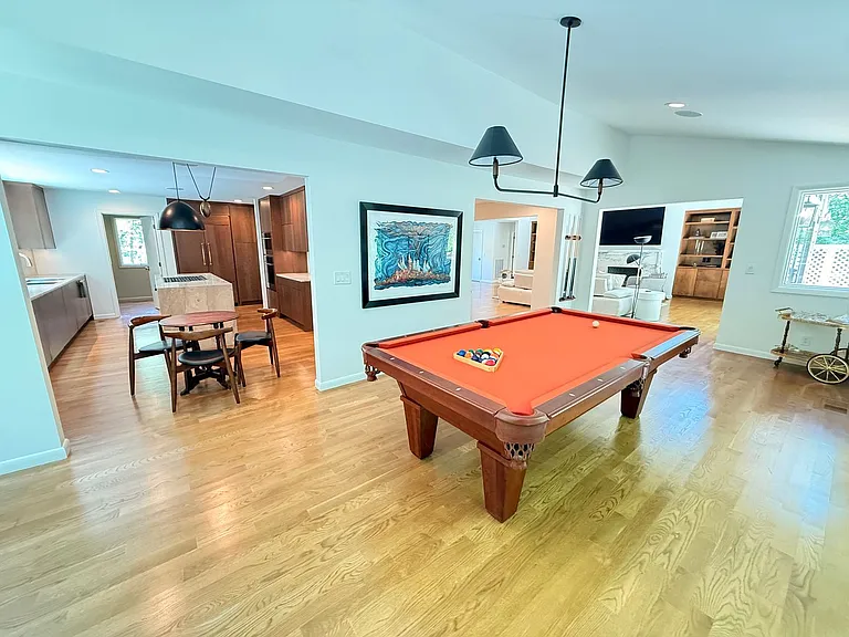 6617 Chatsworth Pl — Photo 2