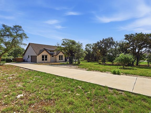 2nd image of 860 Rayner Ranch