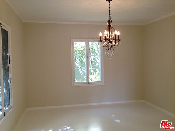 4th image of 8423 W Sunset Blvd