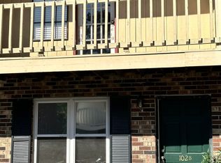 102 Muir Ct #B, Summerville, SC 29485