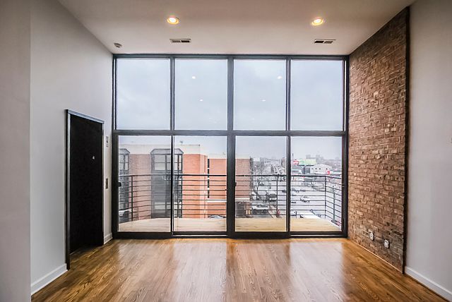 1st image of 1552 W Fullerton Ave APT 4
