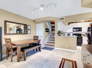 8291 Thames Blvd APT B, Boca Raton, FL 33433