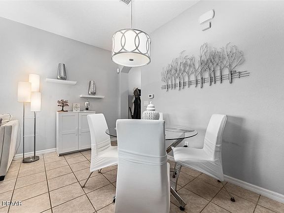 5th image of 105 Aston Grande Dr