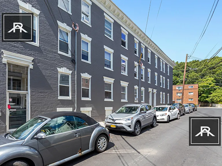 48 Brackett St #2 — Photo 27