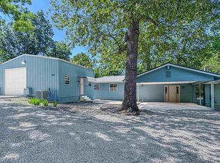 517 Lakeshore Rd, Bull Shoals, AR 72619