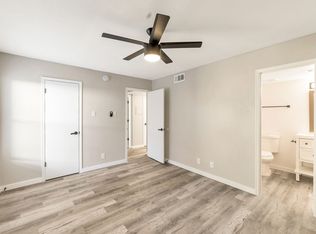 **1st Full Month's Rent free, tour & Apply within 48 Hours Newly Renovated 2 Bed/ 2 Bath In-Suite..., Phoenix, AZ 85032