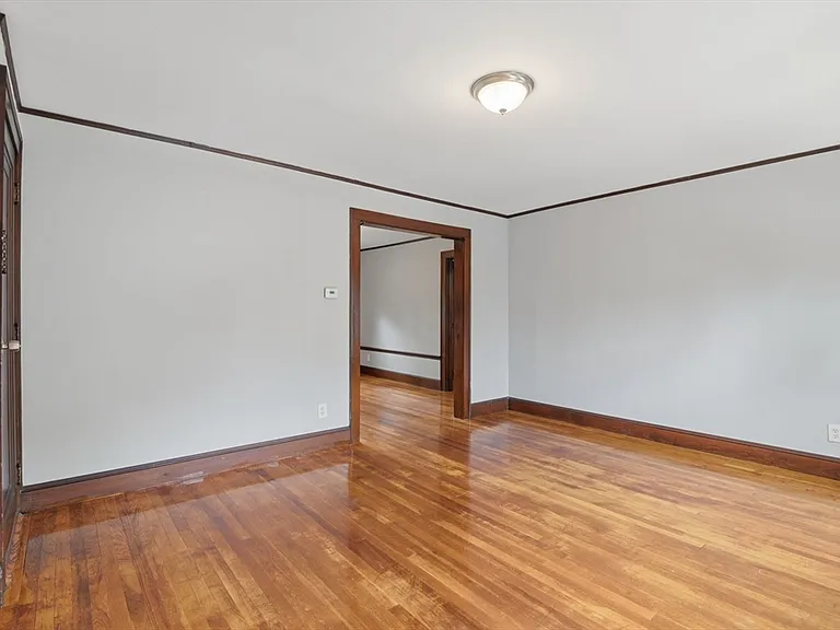 34 Weston Ave #4 — Photo 5