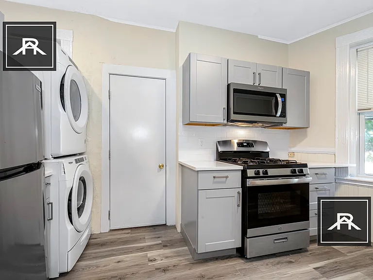 48 Brackett St #2 — Photo 2