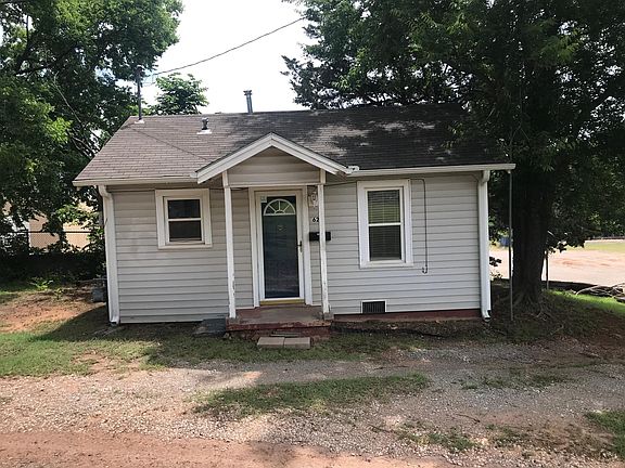 3rd image of 621 S Kelly St