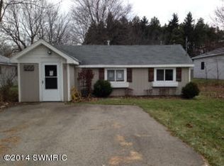 155 N 5th St, Cedar Springs, MI 49319