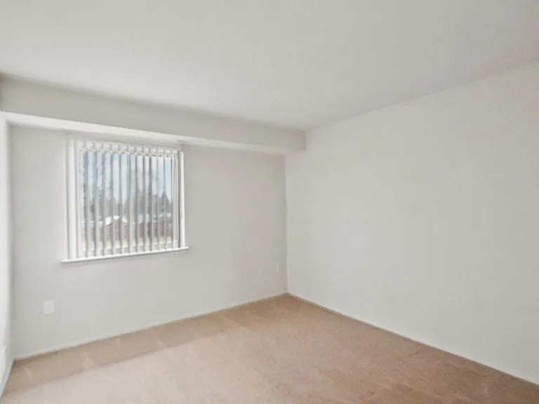 Ashbury Place Apartments — Photo 10