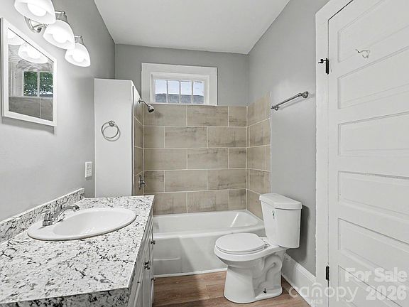3rd image of 305 N White St