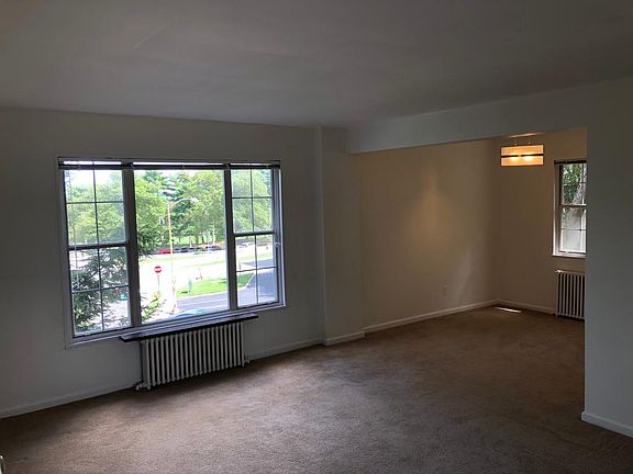 5th image of 1423 N Nash St APT 7