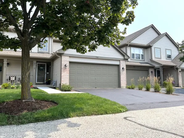 715 Sycamore Ct, Lindenhurst, IL 60046