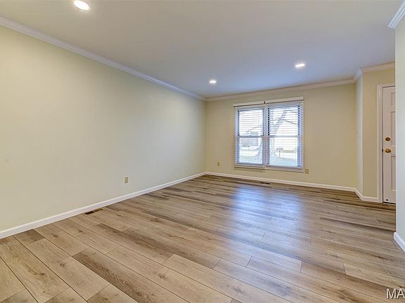 3rd image of 709 Turtle Cv