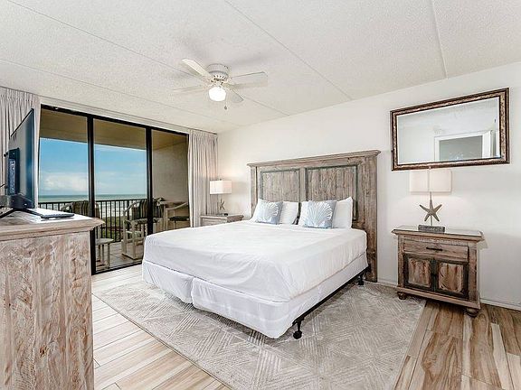 3rd image of 3000 Gulf Blvd APT 404