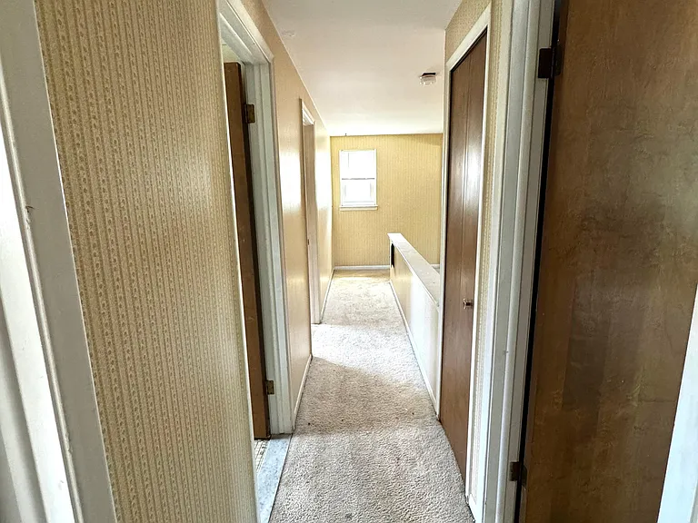10922 Chicago Rd — Photo 24