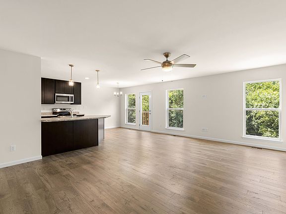 5th image of 2205 Heatherfield Dr