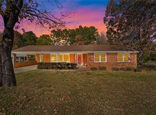 1835 Greentree Rd, Burlington, NC 27217