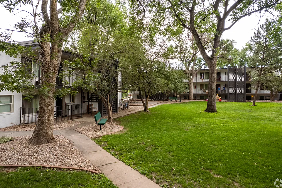 Ivy At Cheyenne Creek — Photo 2